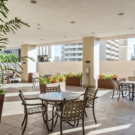 Private One Bedroom Condo, With Corporate Rental Car Savings Code Included, Free Onsite Parking Honolulu Exteriér fotografie