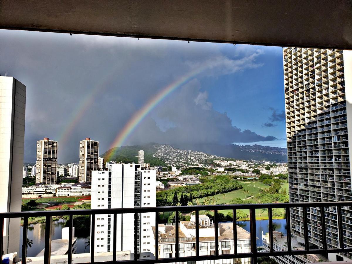 Private One Bedroom Condo, With Corporate Rental Car Savings Code Included, Free Onsite Parking Honolulu Exteriér fotografie